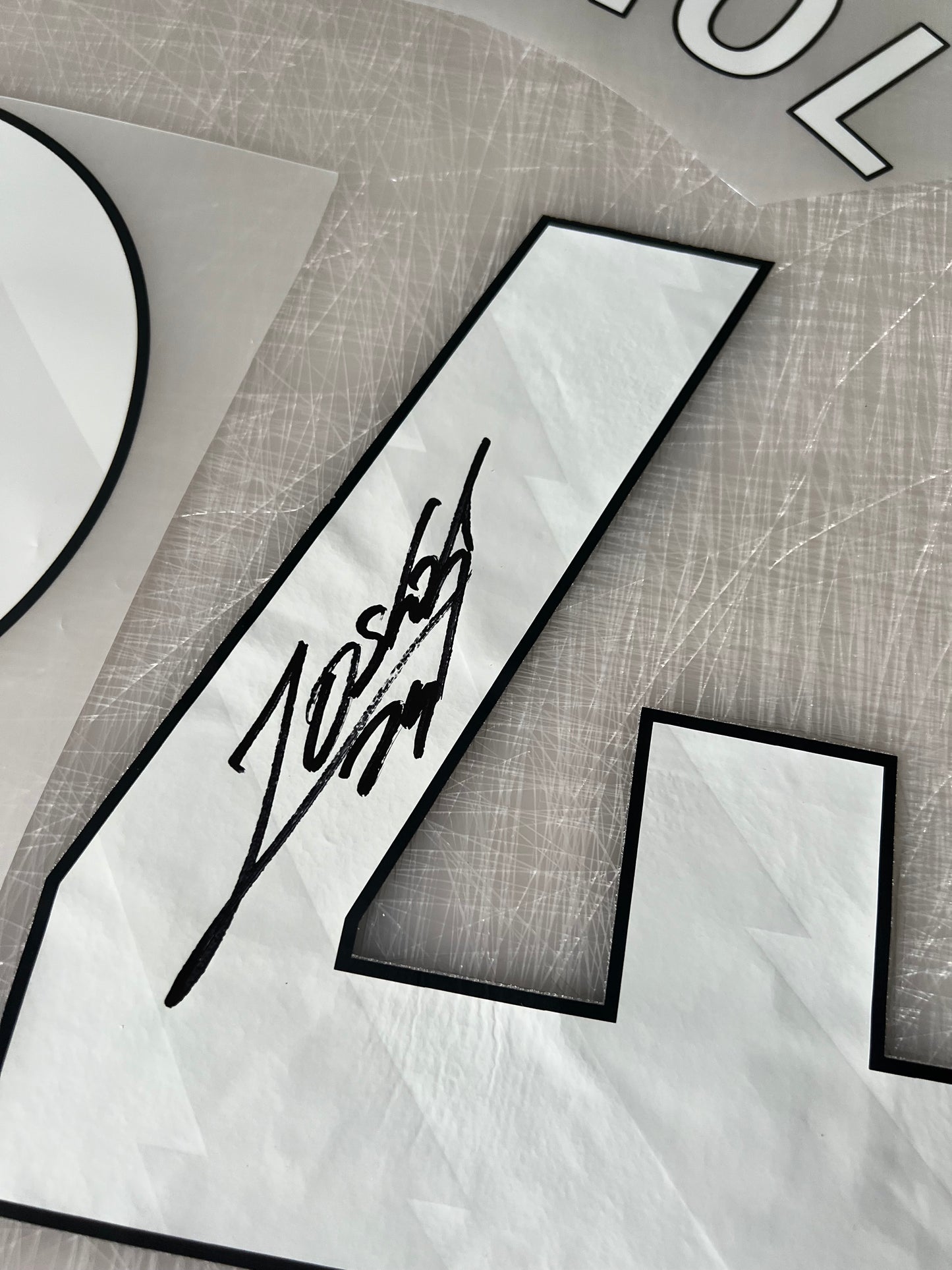Josko Gvardiol Signed number/shirt