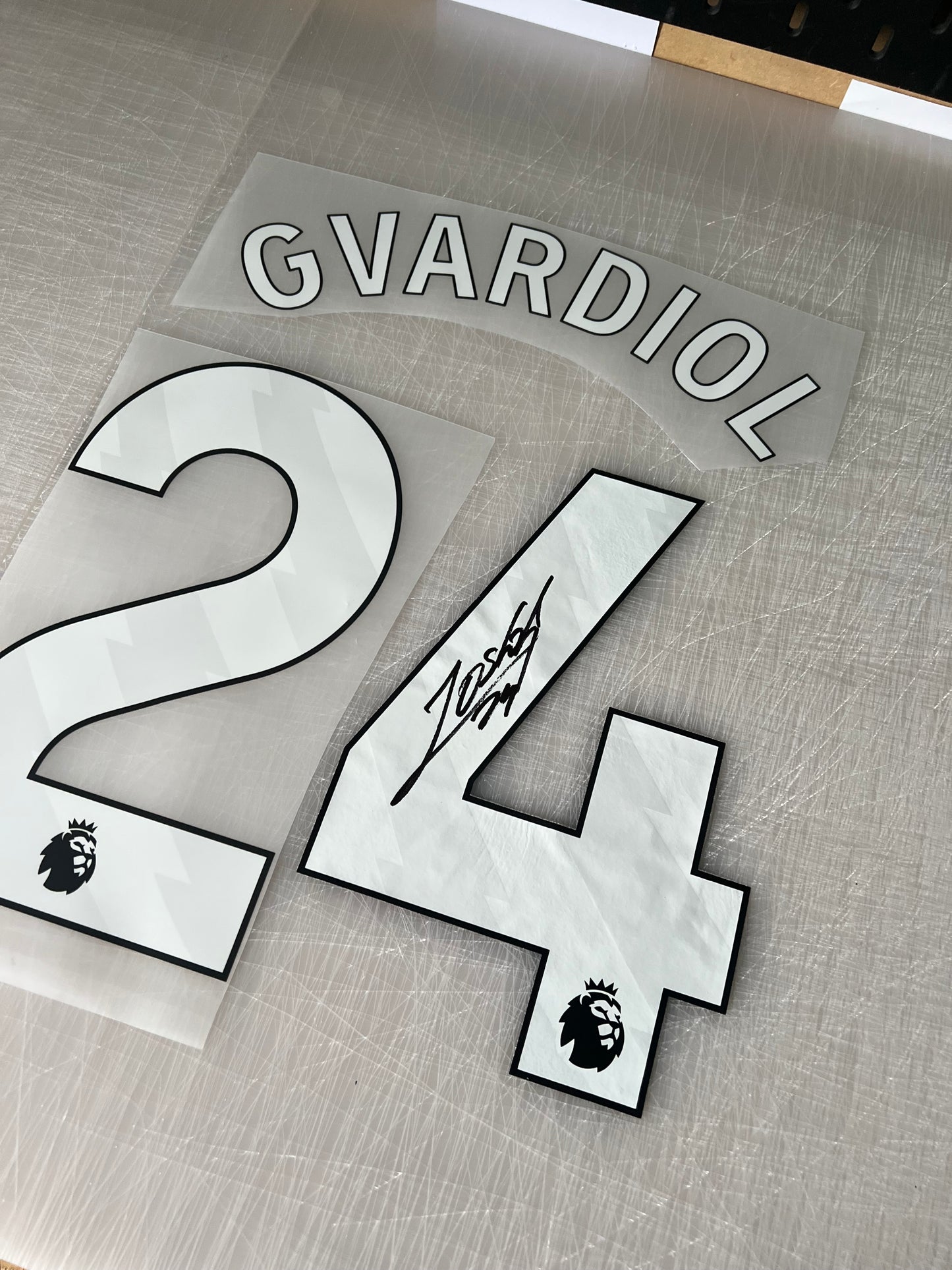 Josko Gvardiol Signed number/shirt
